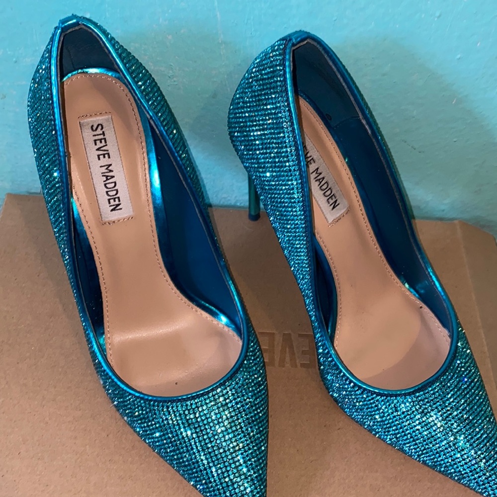 Steve Madden teal 6in heals